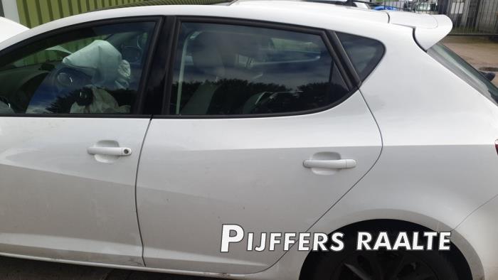 Seat Ibiza IV 1.0 EcoTSI 12V Schrottauto (2016, Weiß)