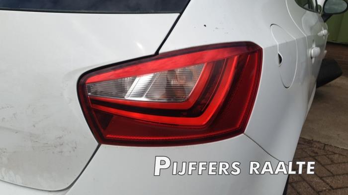 Seat Ibiza IV 1.0 EcoTSI 12V Schrottauto (2016, Weiß)