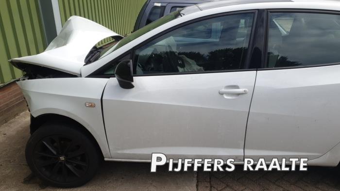 Seat Ibiza IV 1.0 EcoTSI 12V Schrottauto (2016, Weiß)