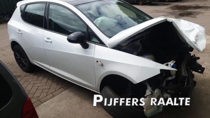 Seat Ibiza IV 1.0 EcoTSI 12V Schrottauto (2016, Weiß)