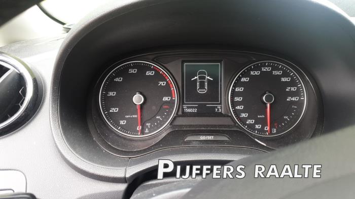 Seat Ibiza IV 1.0 EcoTSI 12V Schrottauto (2016, Weiß)