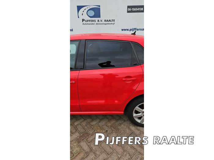 Volkswagen Polo V 1.4 16V Skrotfordon (2010, ROOD)