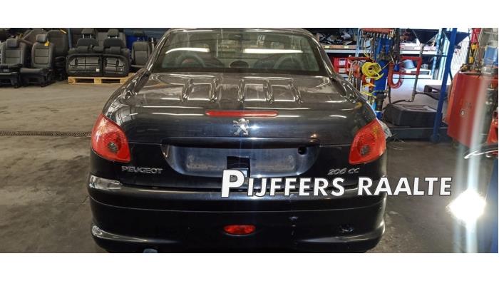 Peugeot 206 CC 1.6 16V Vehículo de desguace (2004)