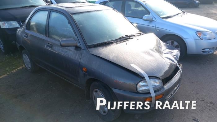 Mazda 121 1.3i GL,GLX,Top 16V Schrottauto (1994, Grau)