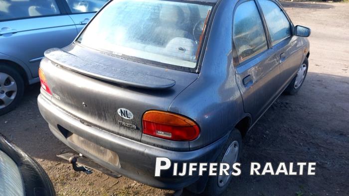 Mazda 121 1.3i GL,GLX,Top 16V Schrottauto (1994, Grau)