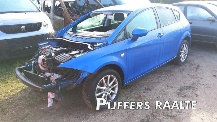 Seat Leon 1.4 TSI 16V Schrottauto (2012, Blau)