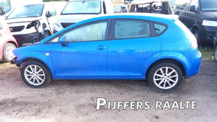 Seat Leon 1.4 TSI 16V Schrottauto (2012, Blau)