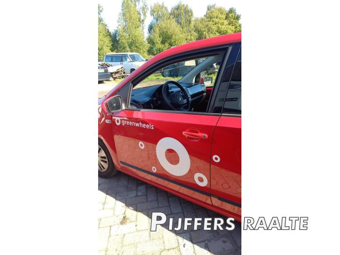 Volkswagen Up! 1.0 12V 60 Schrottauto (2015, Rot)
