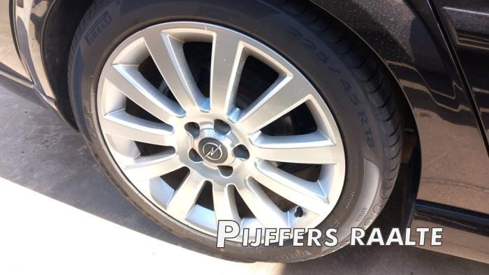 Opel Vectra C GTS 2.2 DIG 16V Skrotfordon (2007, ZWART)