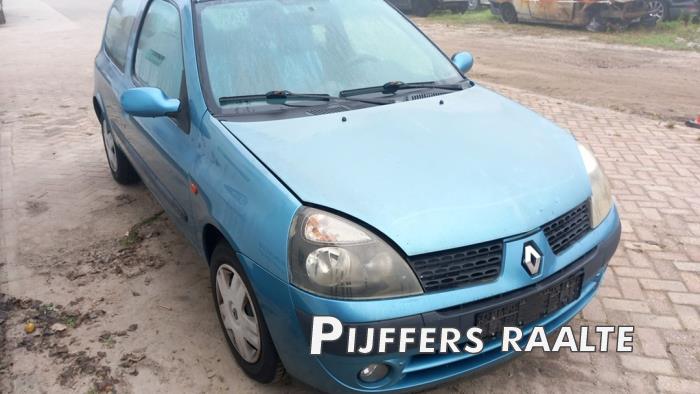 Renault Clio II 1.2 16V Vehículo de desguace (2002, Azul)