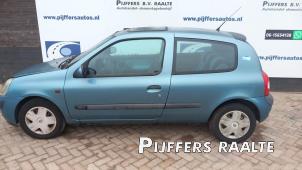 Renault Clio II 1.2 16V  (Épave)