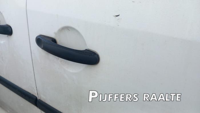 Volkswagen Caddy III 1.6 TDI 16V Salvage vehicle (2014, Candy White)