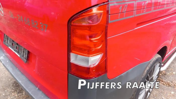 Mercedes Vito 1.6 109 CDI 16V Salvage vehicle (2015, Red)