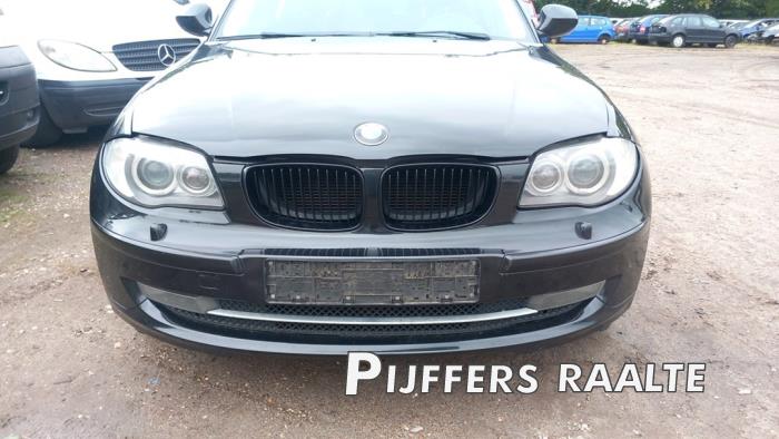 BMW 1 serie 116i 2.0 16V Salvage vehicle (2010, Black, Beige)
