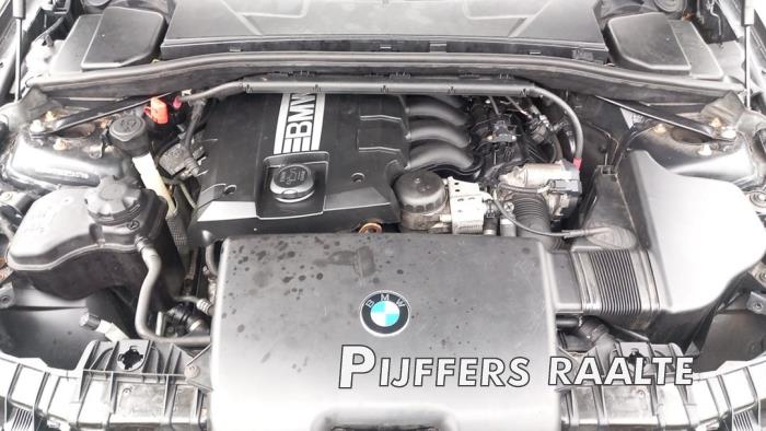 BMW 1 serie 116i 2.0 16V Salvage vehicle (2010, Black, Beige)