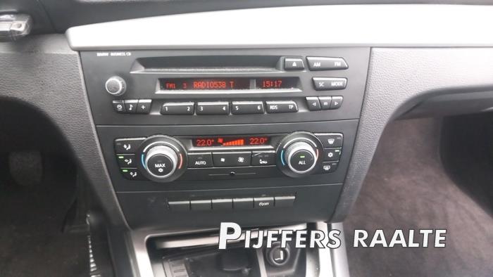 BMW 1 serie 116i 2.0 16V Salvage vehicle (2010, Black, Beige)