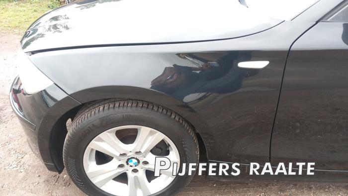 BMW 1 serie 116i 2.0 16V Salvage vehicle (2010, Black, Beige)