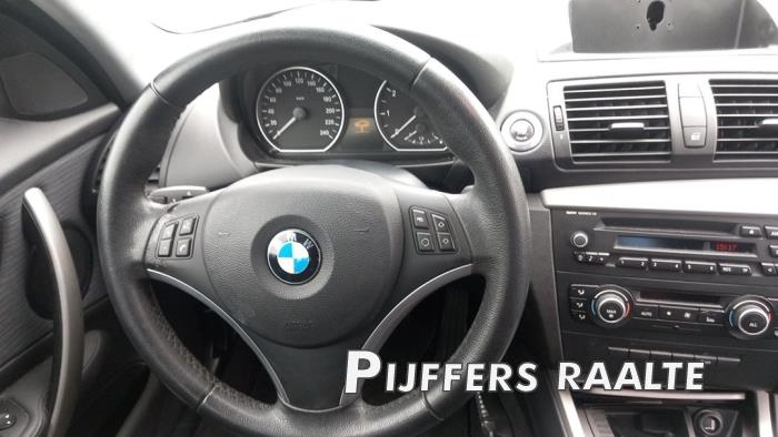 BMW 1 serie 116i 2.0 16V Salvage vehicle (2010, Black, Beige)
