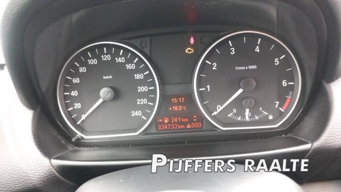 BMW 1 serie 116i 2.0 16V Salvage vehicle (2010, Black, Beige)