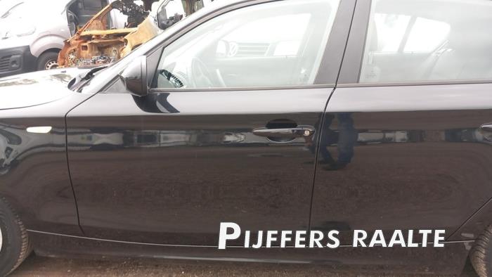 BMW 1 serie 116i 2.0 16V Salvage vehicle (2010, Black, Beige)