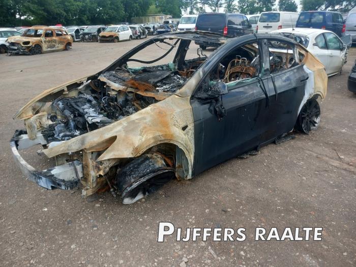 Tesla Model Y Long Range,Performance Salvage vehicle (2024, Black)