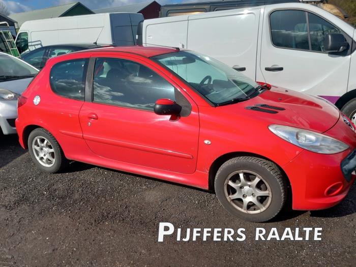 Peugeot 206+ 1.4 XS Épave (2010, Rouge)