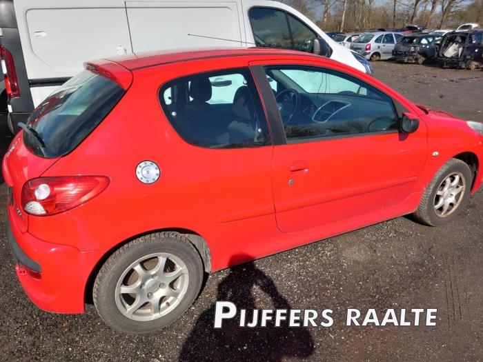 Peugeot 206+ 1.4 XS Épave (2010, Rouge)