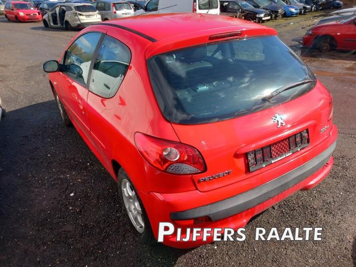 Peugeot 206+ 1.4 XS Épave (2010, Rouge)