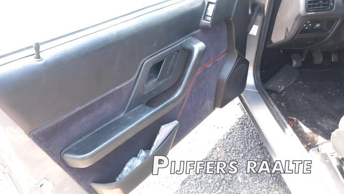Citroen BX 1.1 -> 1.6 16 Ri,TRI,TGI,TGS,TZi,Image Épave (1991, Gris)