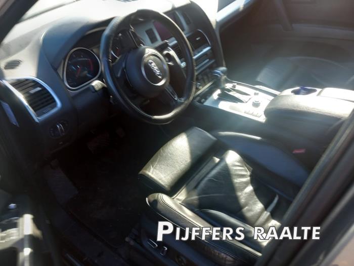 Audi Q7 3.0 TDI V6 24V Clean Diesel Samochód złomowany (2013, Szary)