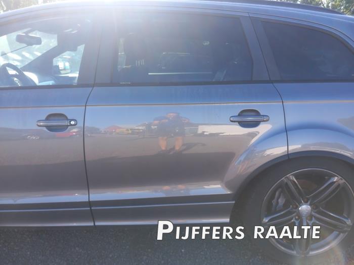 Audi Q7 3.0 TDI V6 24V Clean Diesel Samochód złomowany (2013, Szary)