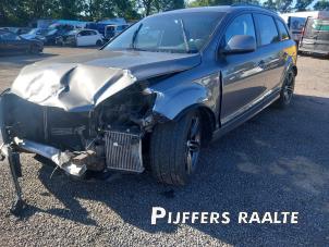 Audi Q7 3.0 TDI V6 24V Clean Diesel Samochód złomowany (2013, Szary)
