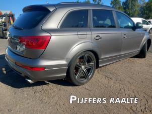 Audi Q7 3.0 TDI V6 24V Clean Diesel Samochód złomowany (2013, Szary)