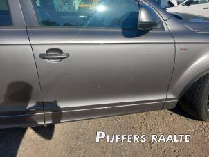 Audi Q7 3.0 TDI V6 24V Clean Diesel Samochód złomowany (2013, Szary)