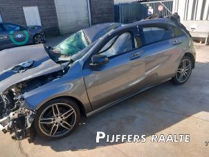 Mercedes A 1.6 A-180 16V Vehículo de desguace (2013, Gris)