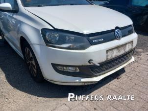 Volkswagen Polo V 1.4 TDI DPF BlueMotion technology Vehículo de desguace (2015, Blanco)