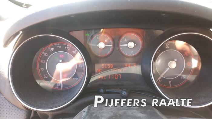 Fiat Punto Evo 1.4 Vehículo de desguace (2010, Negro)