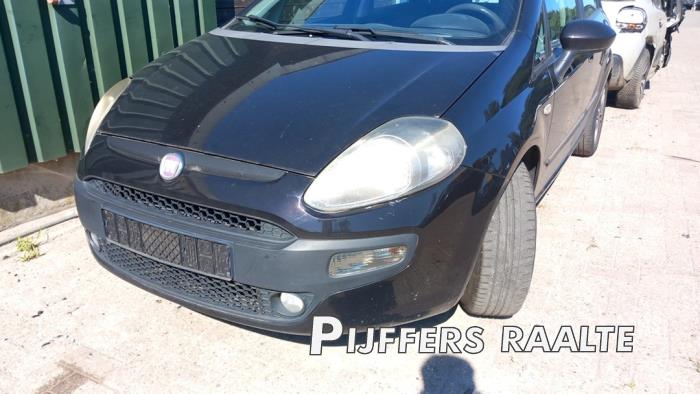 Fiat Punto Evo 1.4 Vehículo de desguace (2010, Negro)