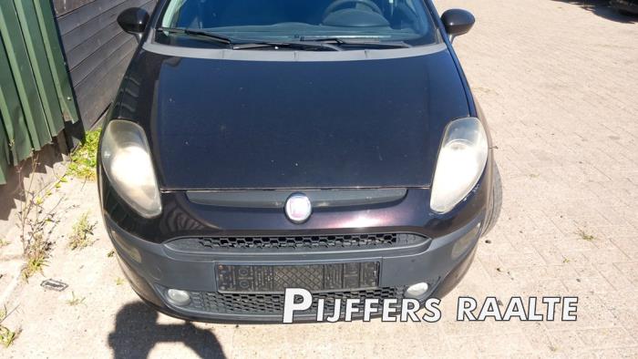 Fiat Punto Evo 1.4 Vehículo de desguace (2010, Negro)