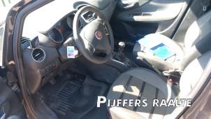 Fiat Punto Evo 1.4 Vehículo de desguace (2010, Negro)