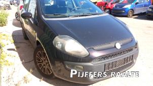 Fiat Punto Evo 1.4 Vehículo de desguace (2010, Negro)