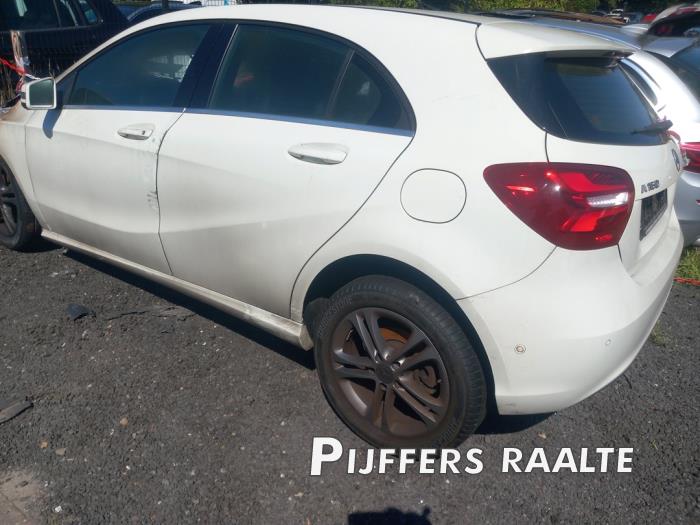 Mercedes A 1.6 A-160 16V Vehículo de desguace (2017, Blanco)