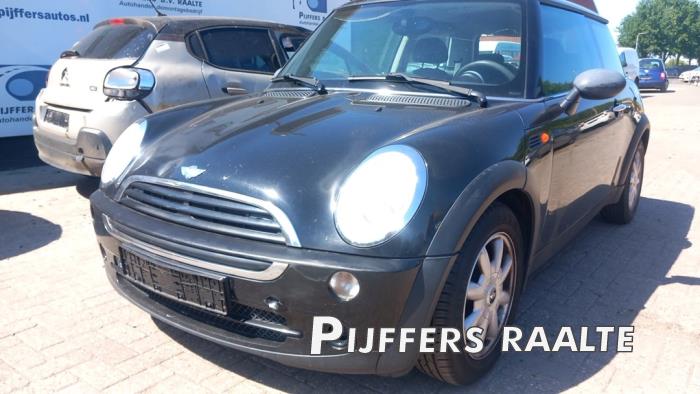 Mini Mini Open 1.6 16V Cooper Vehículo de desguace (2005, Negro)