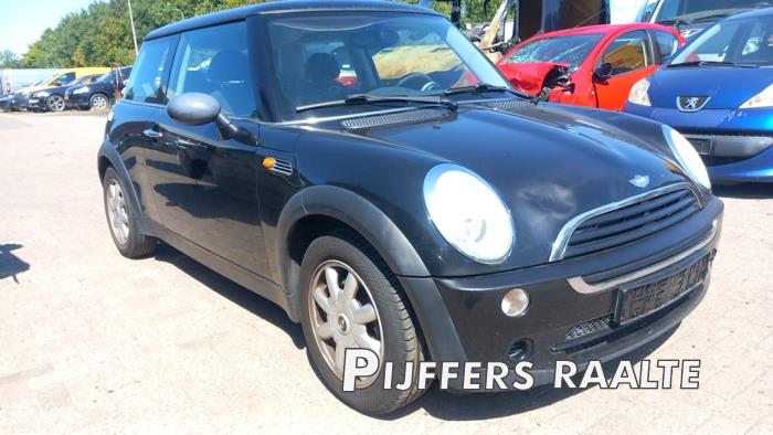 Mini Mini Open 1.6 16V Cooper Vehículo de desguace (2005, Negro)