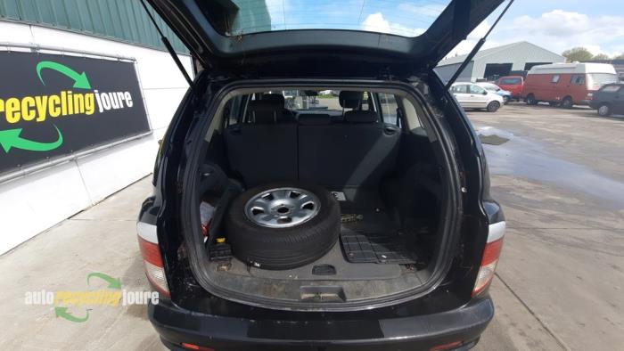 Ssang Yong Kyron 2.0 M 200 Xdi 16V 4x4 Skrotfordon (2006, ZWART)