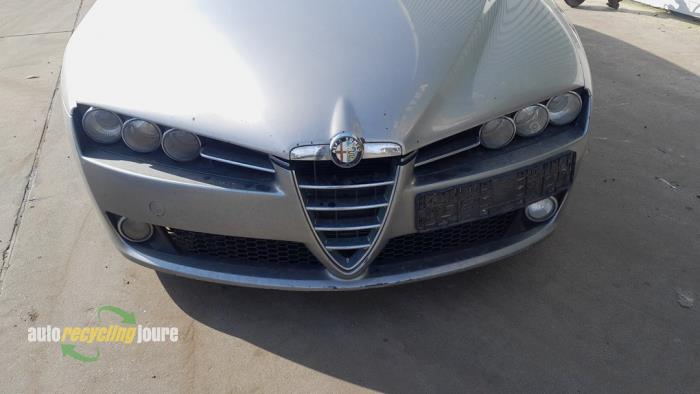 Alfa Romeo 159 Sportwagon 1.9 JTDm Salvage vehicle (2008, Gray)