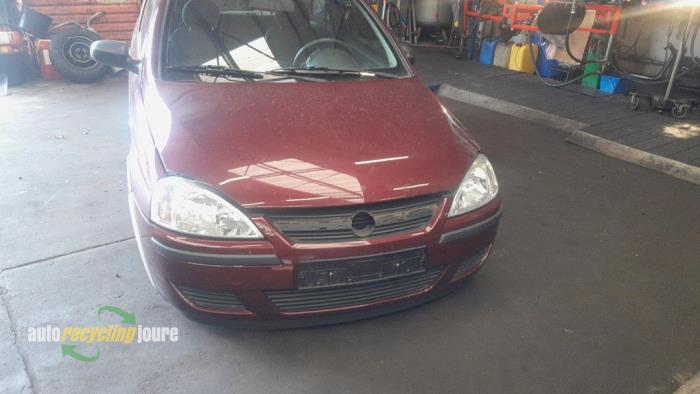 Opel Corsa C 1.2 16V Twin Port Salvage vehicle (2005, Red)