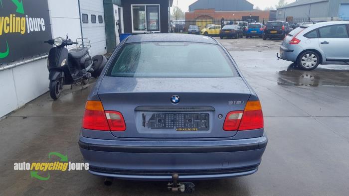 BMW 3 serie 318i Épave (1999, Bleu)