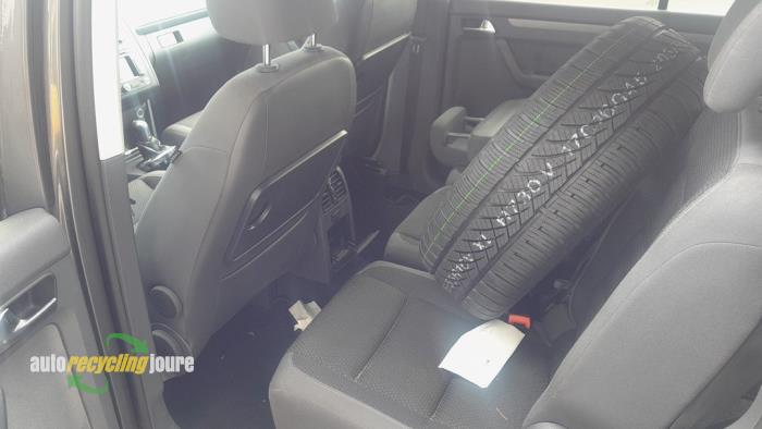 Volkswagen Touran 1.4 16V TSI 140 Vehículo de desguace (2012, Gris)