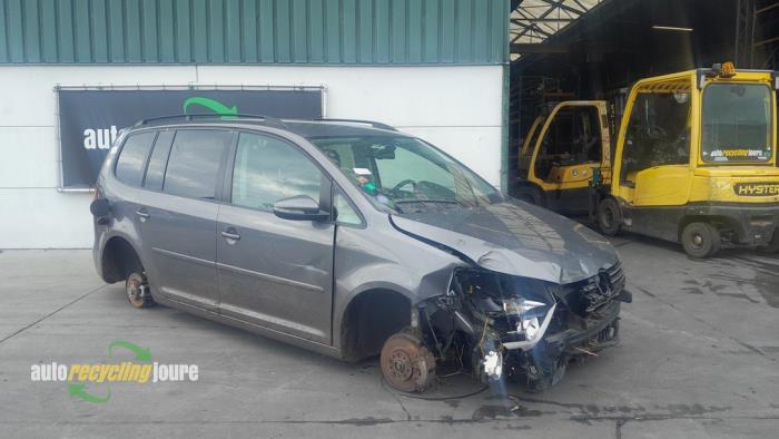 Volkswagen Touran 1.4 16V TSI 140 Vehículo de desguace (2012, Gris)